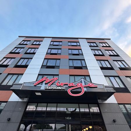 Hotel Mirage Brooklyn นิวยอร์ก ภายนอก รูปภาพ